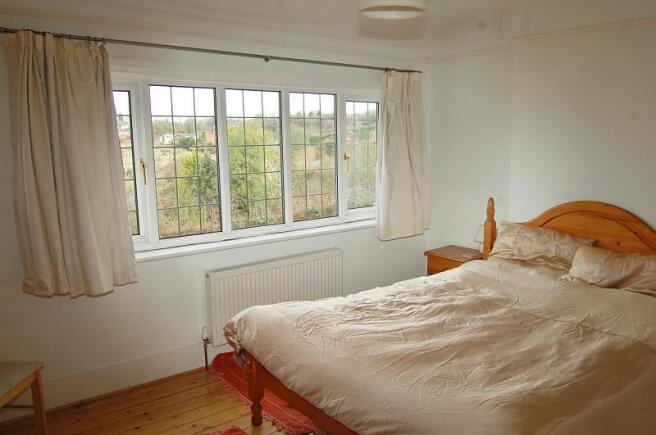 bedroom (Main)