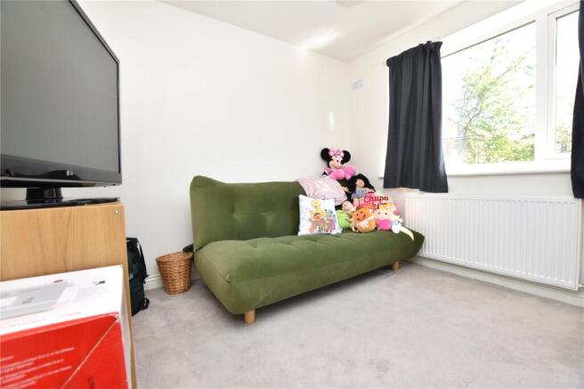 3 bed Semi-Detached for sale Image 8