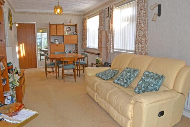 Sitting/Dining Room
