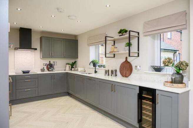 4 bed Detached for sale Image 12