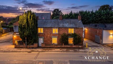 School Road, Bulkington, CV12