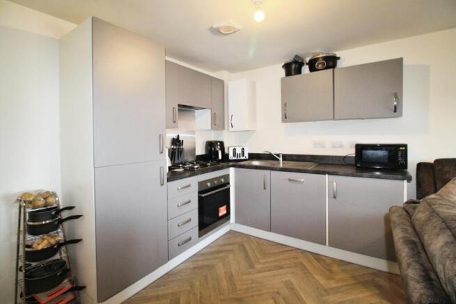 2 bed Apartment for sale Image 8