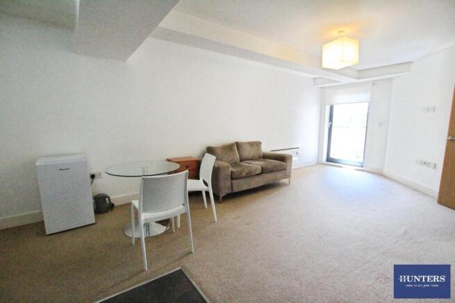 1 bed Apartment to rent Image 5