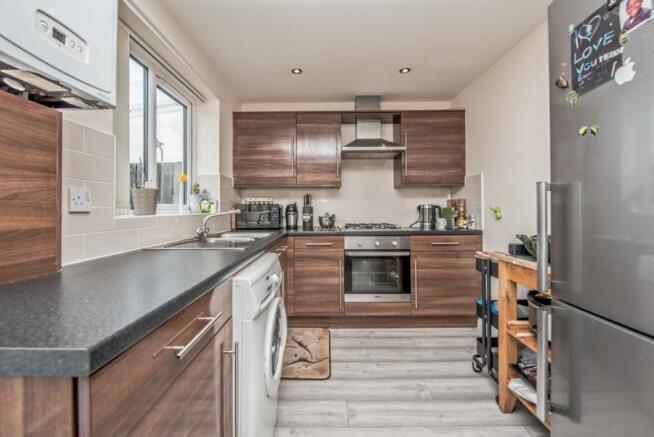 3 bed Semi-Detached for sale Image 5