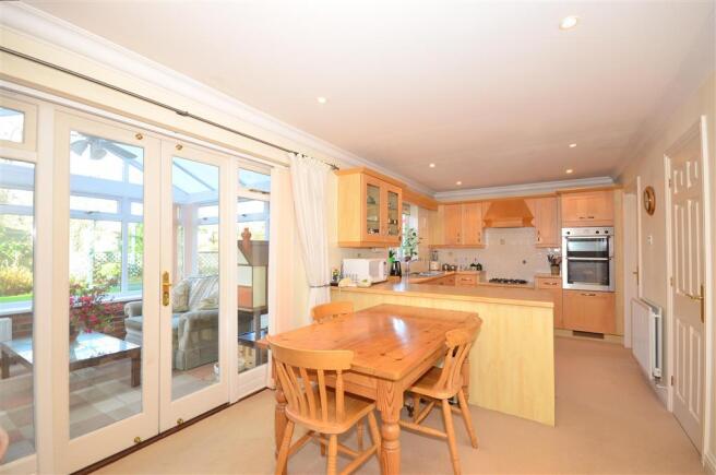 Kitchen/Breakfast Room