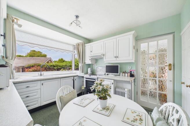 3 bed Semi-Detached for sale Image 4
