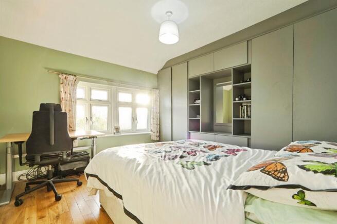 3 bed Semi-Detached for sale Image 8