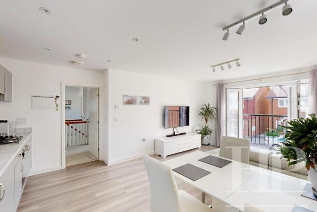 House in Horsham, Colgate - More