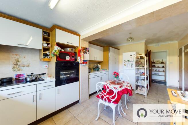 Kitchen / Breakfast