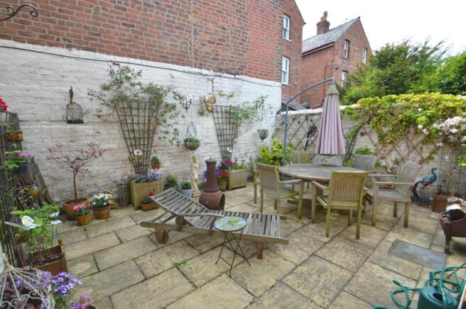 Courtyard Garden