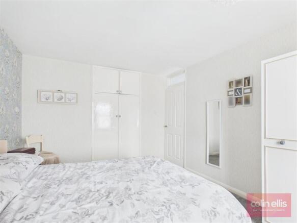 3 bed Semi-Detached for sale Image 10