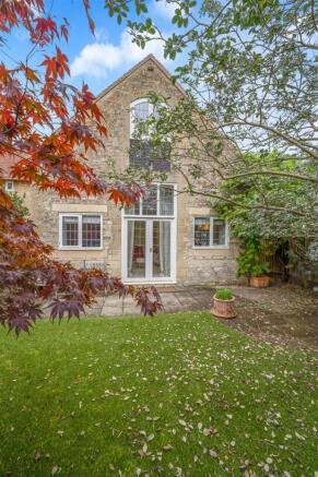 3 Coachouse Mews-30.jpg