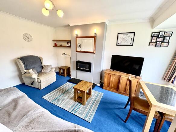 2 bed Semi-Detached Bungalow for sale Image 5