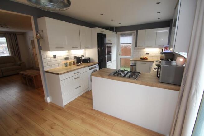 Dining kitchen