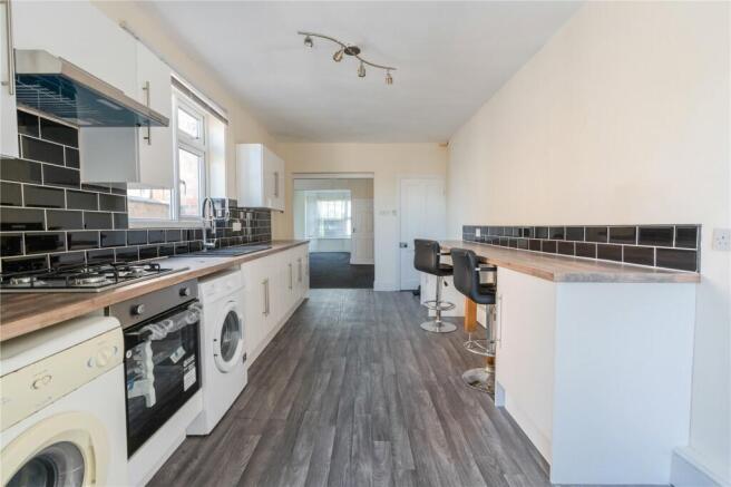 Kitchen (2)