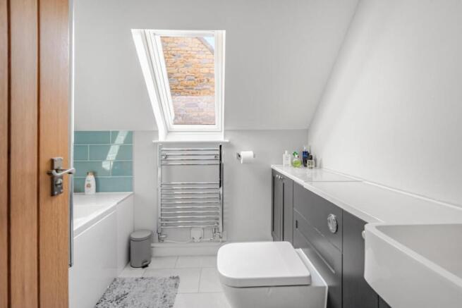 Annexe Bathroom.jpg