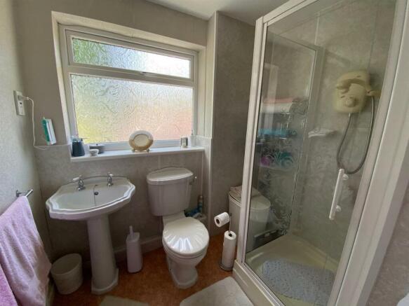 Shower Room.jpg