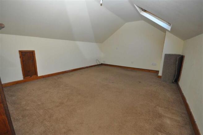 LOFT ROOM