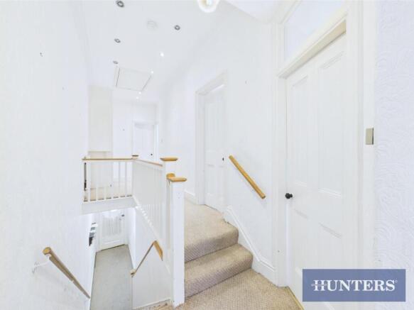 2 bed Apartment for sale Image 9