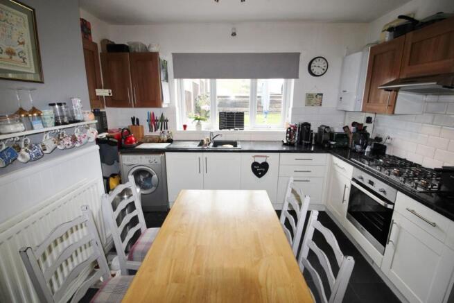 kitchen/dining room