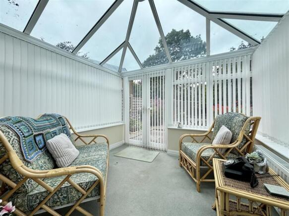 2 bed Town House for sale Image 9