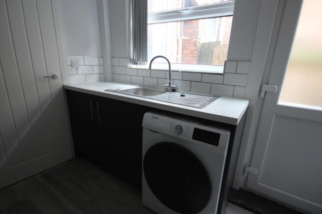 1 bed Flat to rent Image 4