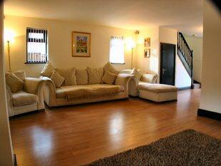 Lounge/dining room
