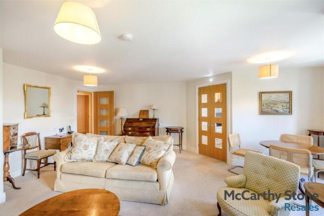 8695472-interior09.jpg