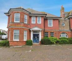 Flat 5, 9, Sutton Avenue, Seaford BN25 4AX
