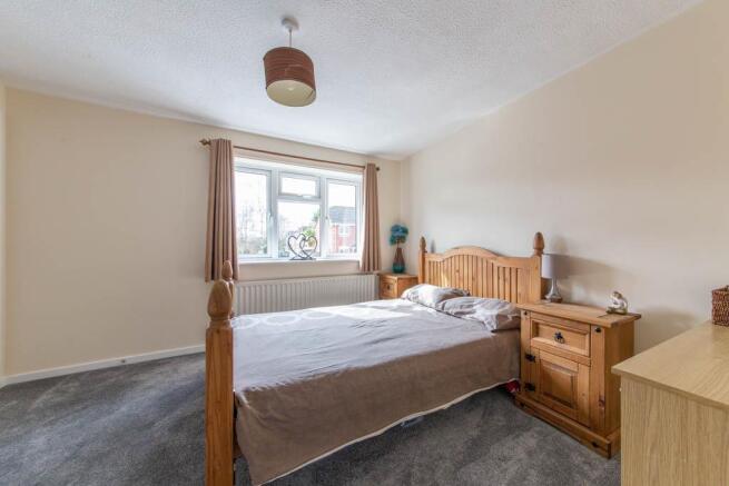 7 Baker Close LOW RES-14.jpg