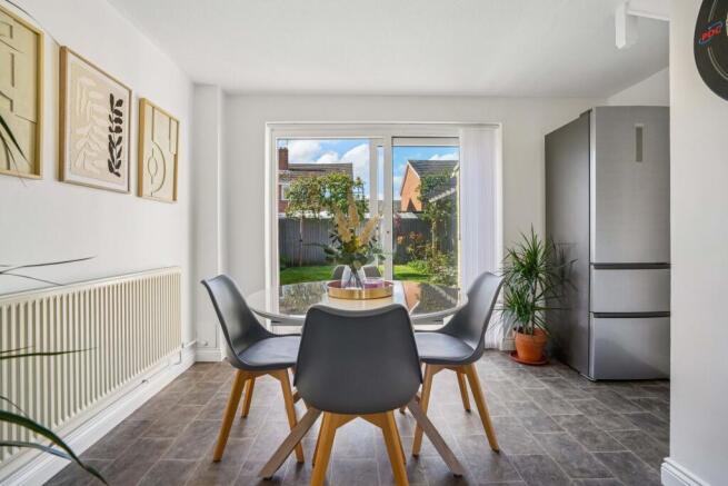 Kitchen/Dining Room