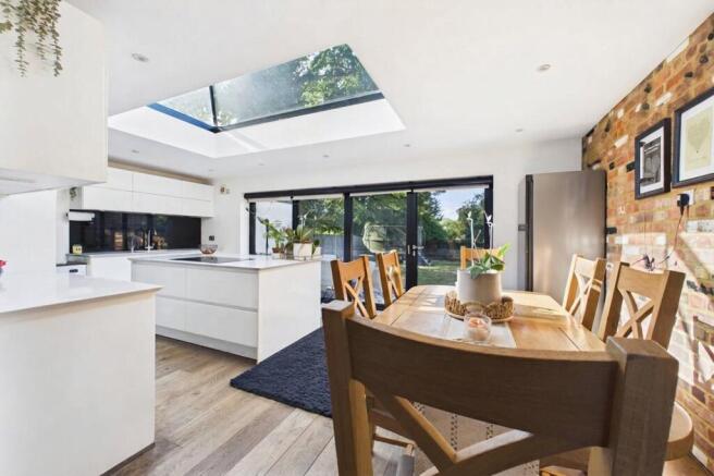 Plough Lane, Wokingham, Berkshire, RG40 photo 4