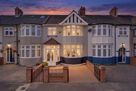 Conway Crescent, Chadwell Heath, RM6