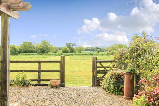 Twin Barn Farm, Ketteringham Lane, Hethersett, Norwich, Norfolk, NR9 3DF photo 5