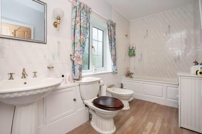 en-suite bathroom