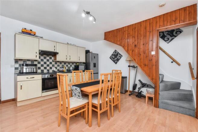 2 bed Apartment for sale Image 8