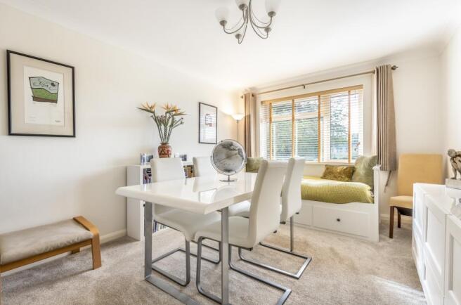 Dining Room/Bedroom 