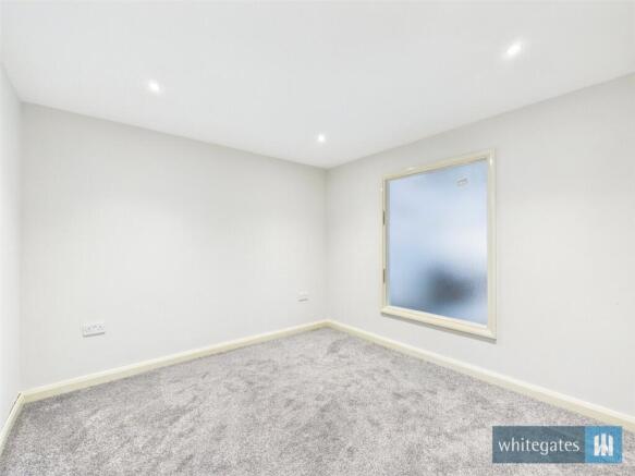 2 bed Apartment to rent Image 7