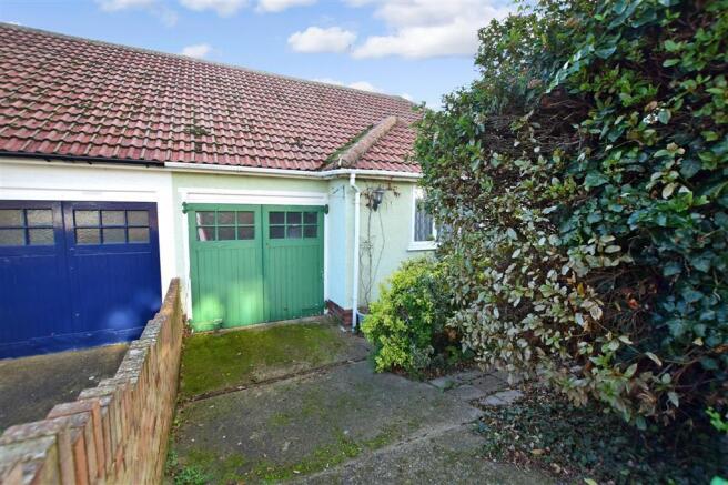 Driveway/Parking
