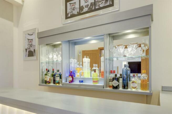 Bar Feature