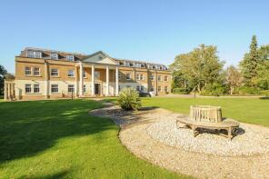 20, Wellington Lodge, North Street, Winkfield, Windsor SL4 4TA