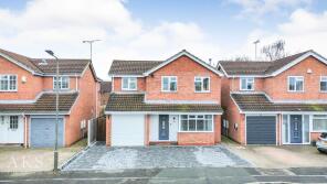 36, Woodmans Croft, Hatton, Derby DE65 5QQ