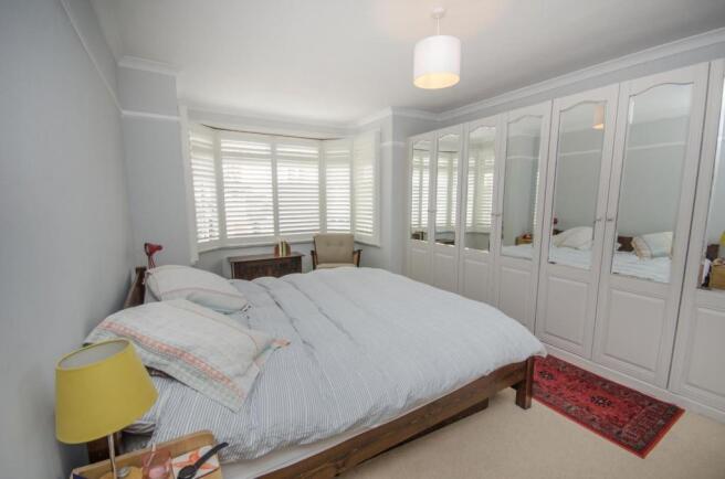 bed 1.jpg