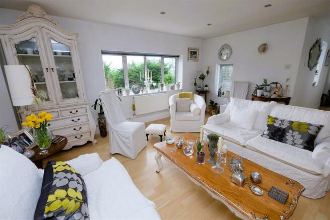 Hollis Morgan Auctions