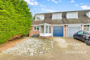 26, The Larches, Thundersley, Benfleet SS7 4NR