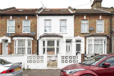 Etchingham Road, Stratford