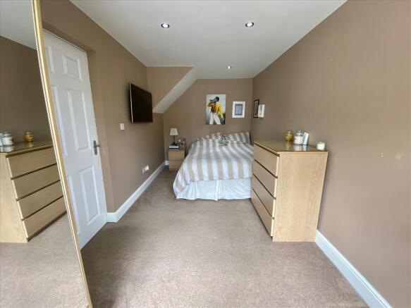BEDROOM 6/RECEPTION ROOM