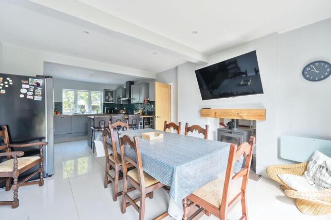 Grange Road, Leatherhead, KT22 photo 4