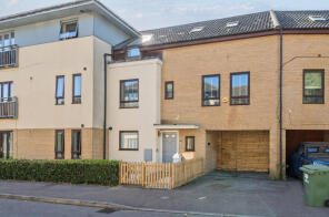 7, Howitt Drive, Bradville, Milton Keynes MK13 7DY