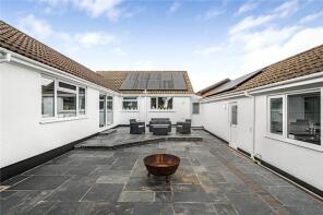 6, Carnsew Close, Penryn TR10 9HE